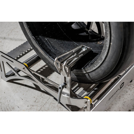 TYRE SCRAPER STATION